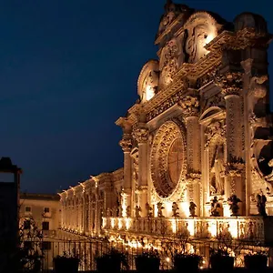 https://dei-due-portoni-bb.lecce-hotels.com